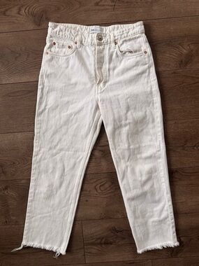 Zara Off-White Denim Jeans with Leather Patch, Size US 6